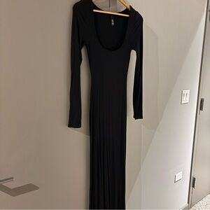 Skims Black Long Sleeve Lounge Dress